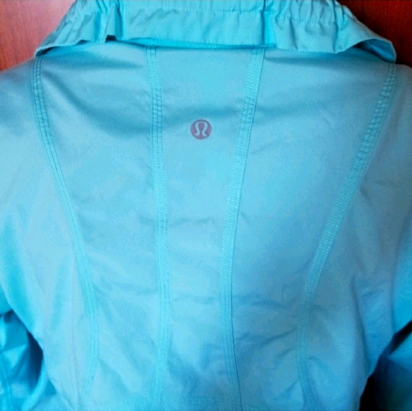 💙Lululemon Seek The Peak Jacket 6💕 - Picture 6 of 6